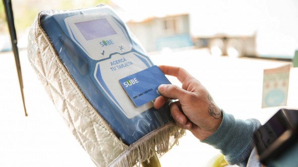 Se actualizarán las tarifas de colectivos y trenes en el AMBA: Con la tarjeta SUBE seguirán los descuentos en el valor del boleto