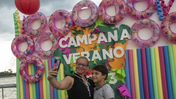 Miles de vecinos de Campana disfrutaron del cierre del verano en la Nueva Costanera