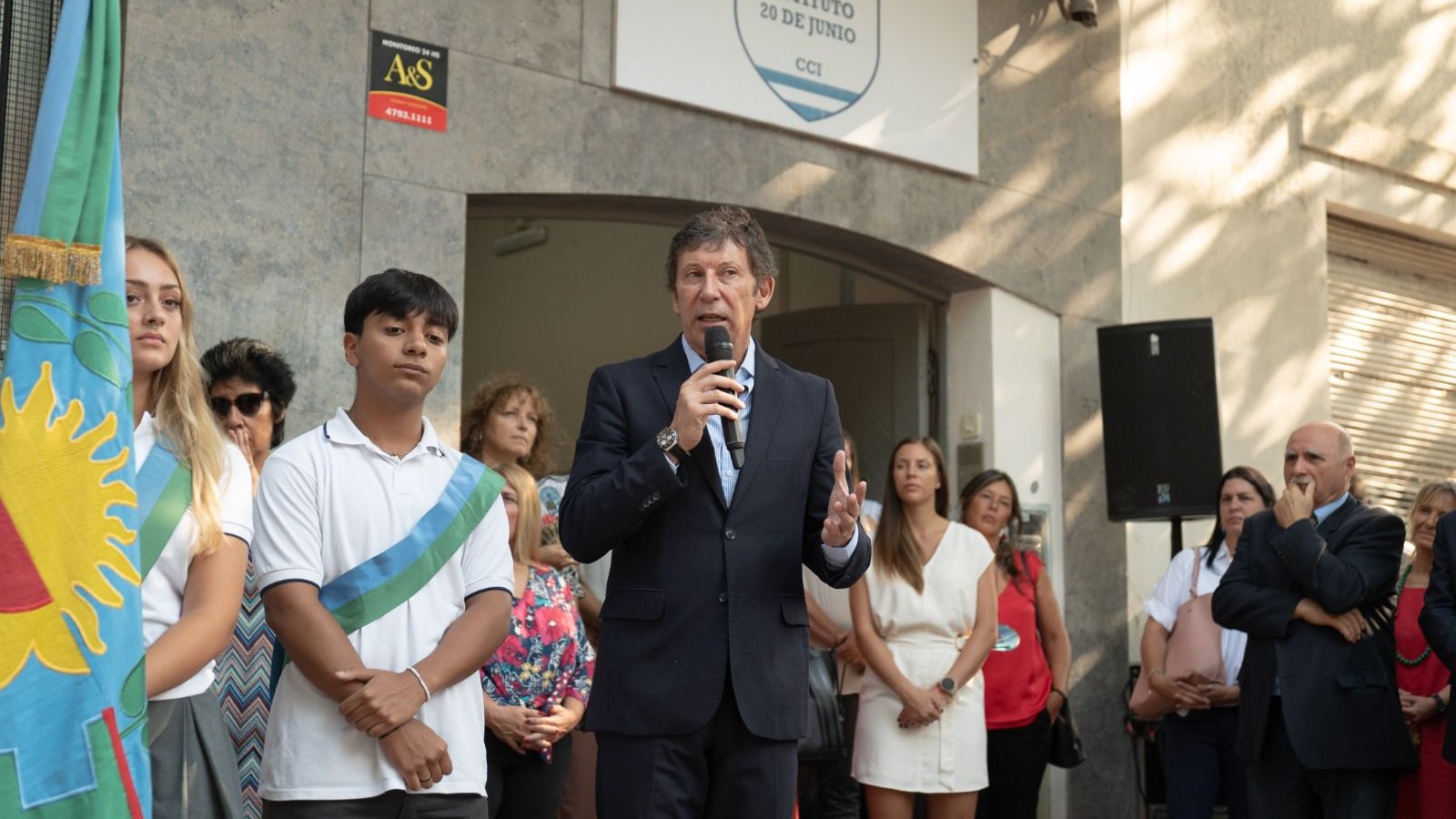 En el inicio clases, Posse pidió evitar que la propaganda política se meta en las aulas