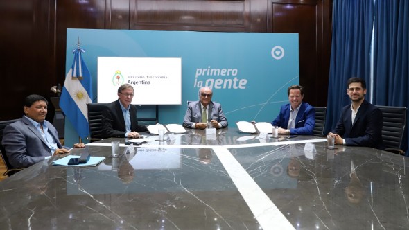 El Gobierno lanza créditos de inversión para sectores agroindustriales impactados por la sequía