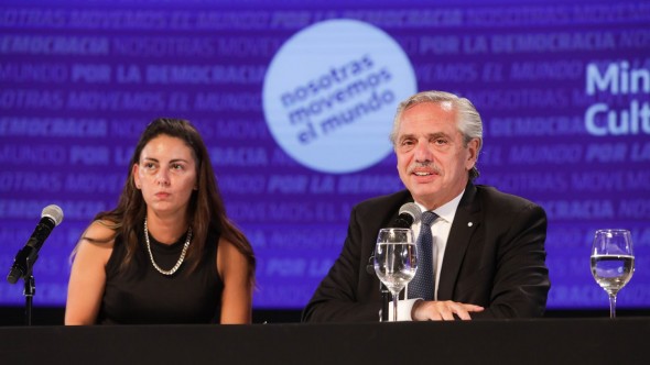 El Presidente inauguró el festival Nosotras Movemos el Mundo por la Democracia