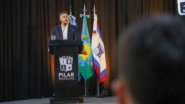 Apertura de sesiones: "Cumplir con las futuras generaciones nos da esperanza de tener un presente y un futuro mejor", afirmó Achával