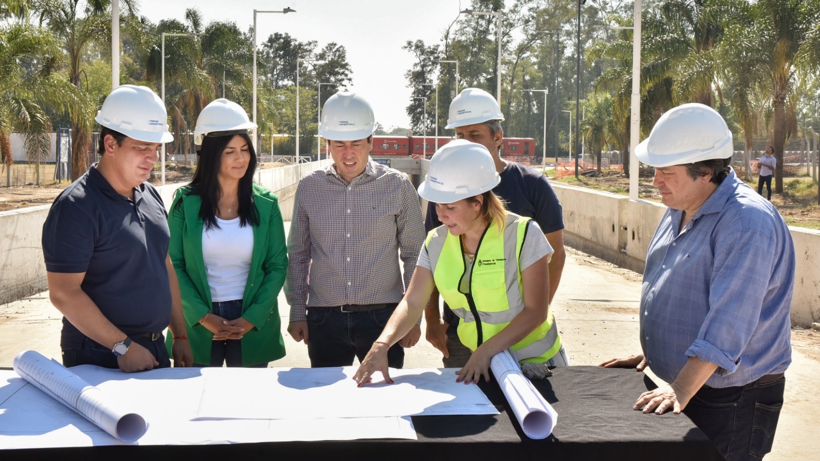 Correa y Nardini visitaron la etapa final de la obra del Paso Bajo Nivel "Papa Francisco"