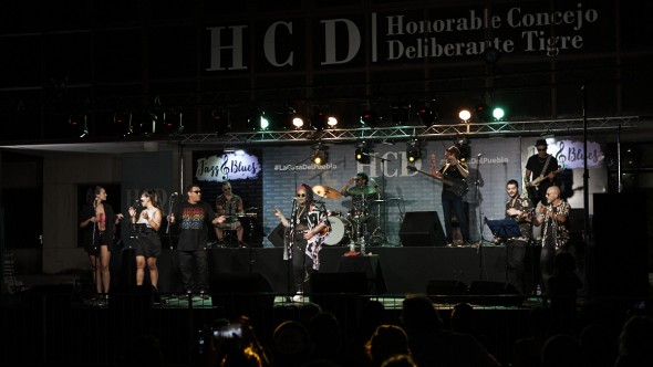 Deborah Dixon y la Fundación del Funk hicieron vibrar en Tigre con ritmo y puro soul