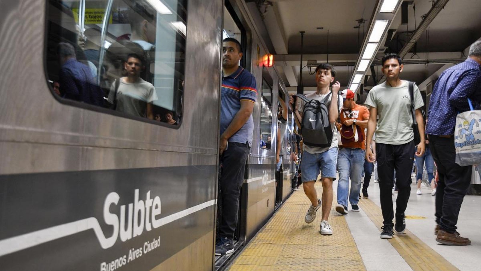 Presentaron un amparo contra el aumento del pasaje del SUBTE