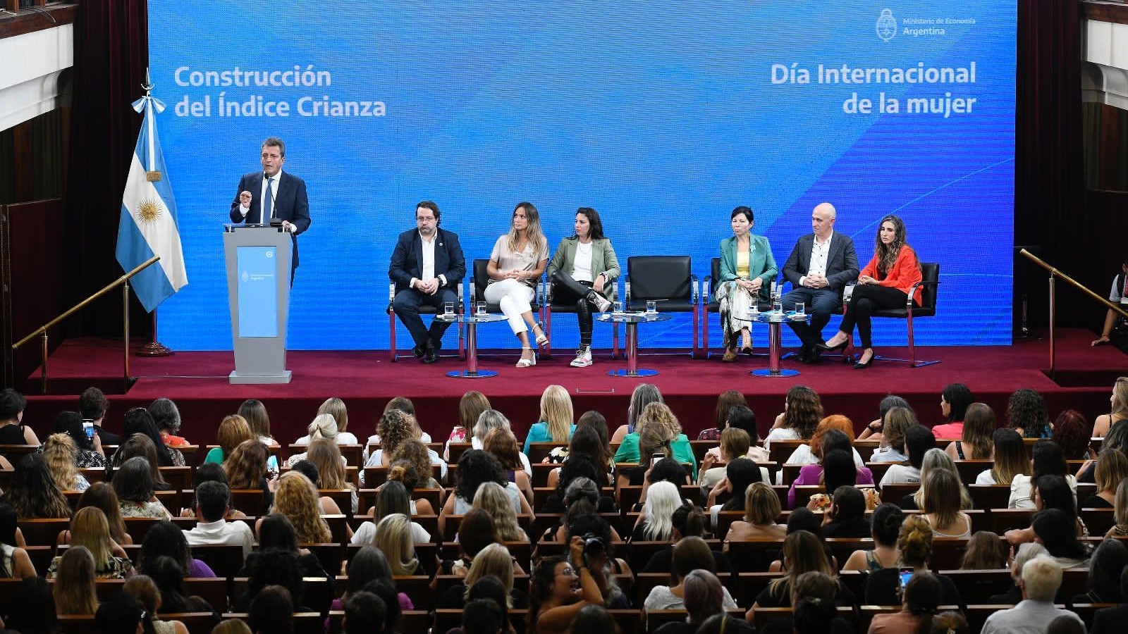 Massa presentó el Índice Crianza y dijo que pedirá a la Corte su aplicación