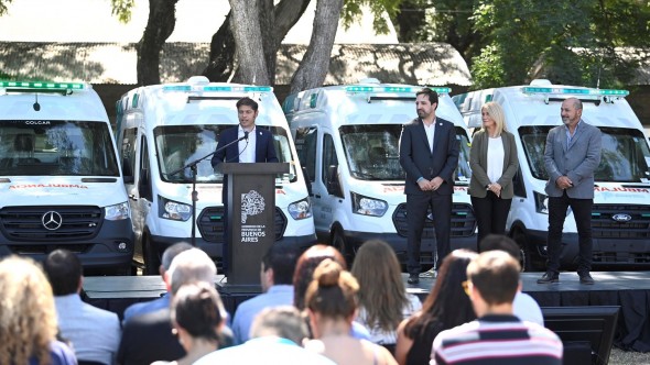 La Provincia entrega 199 nuevas ambulancias que fortalecerán la gestión de emergencias bonaerense