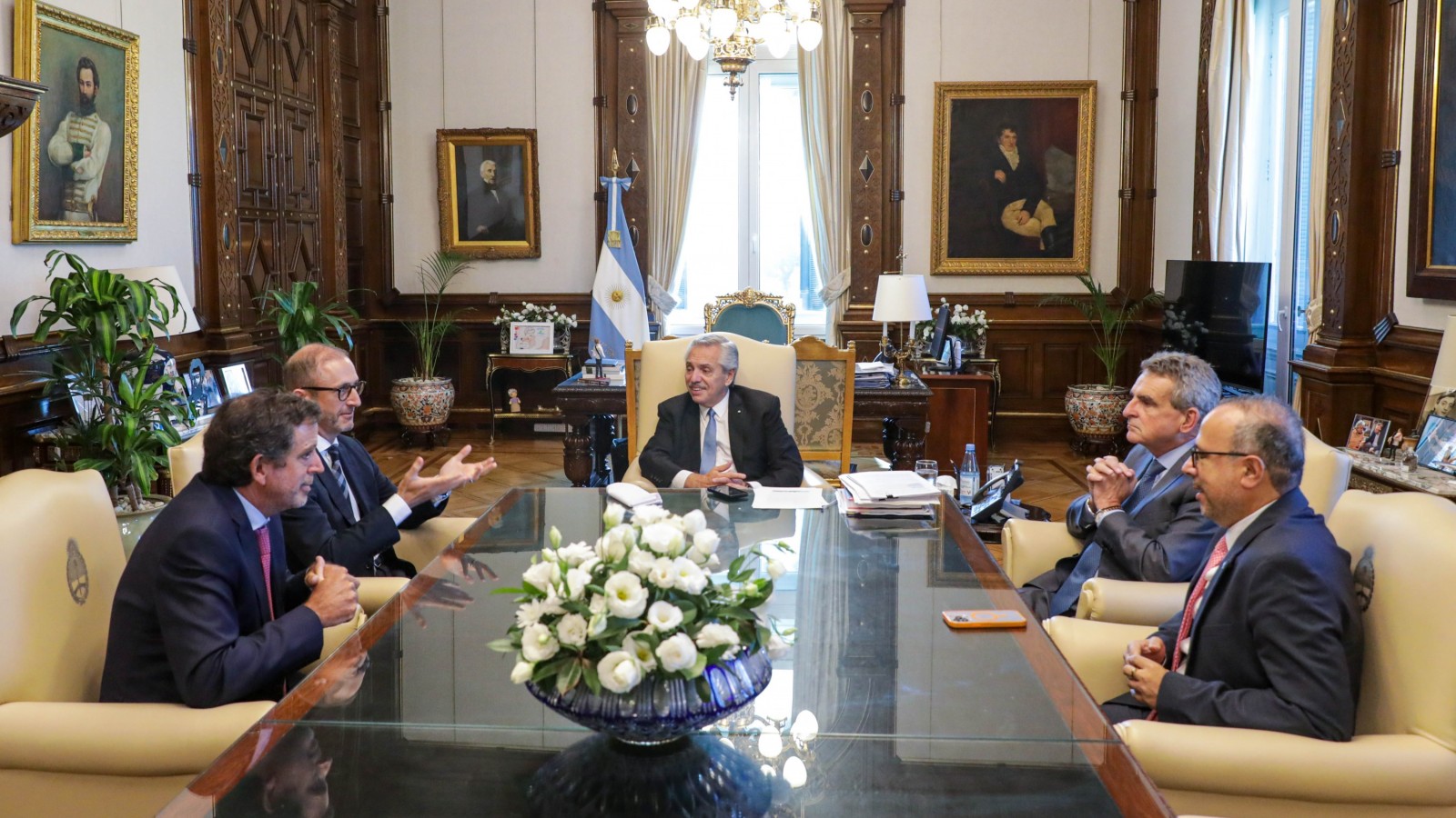 Alberto Fernández se reunió con directivos de Bioceres y Adecoagro