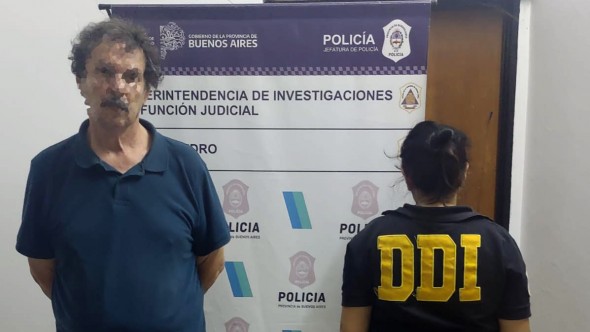 "Encontré a mi madre muerta. Está morada y con los labios violeta": el 911 del presunto matricida