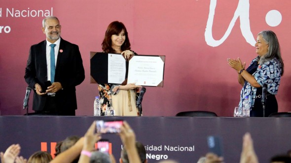 Cristina Fernández pidió unidad política para lograr una revisión del acuerdo con el FMI