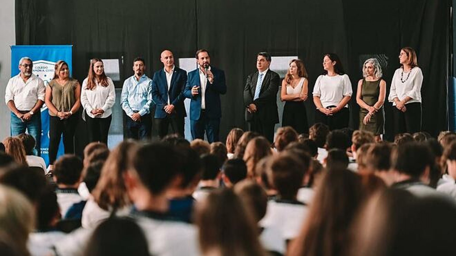 Ariel Sujarchuk y Beto Ramil inauguraron el ciclo lectivo y los paneles solares del Colegio preuniversitario Ramón A. Cereijo