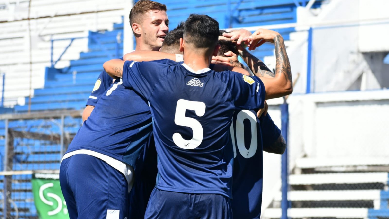 Acasusso superó a Fénix y subió a la quinta posición en el Apertura de la Primera B
