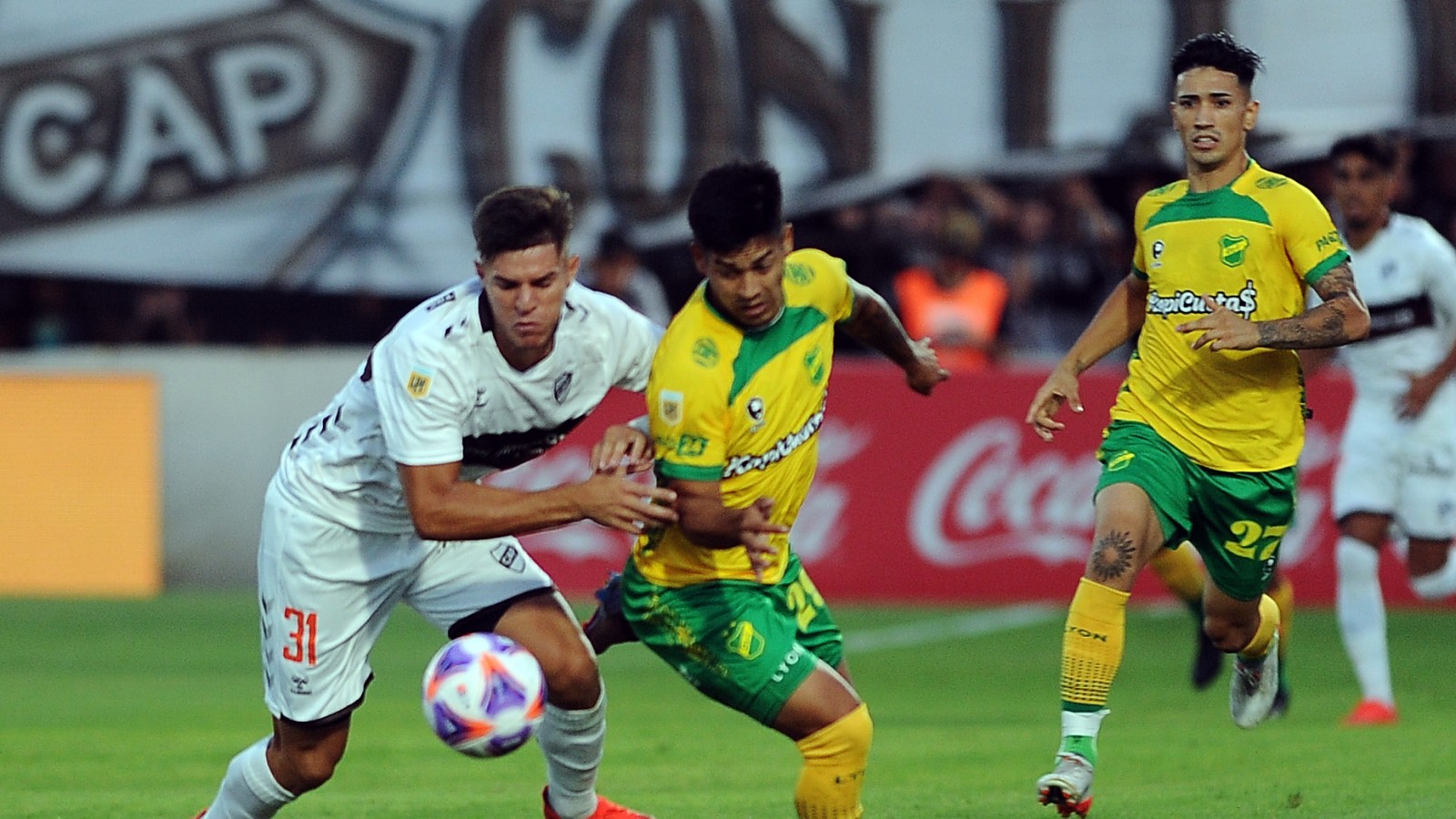 Platense ganó de local, alcanzó a Sarmiento en los promedios y privó a Defensa de la punta