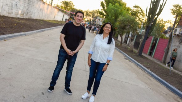 Noe Correa y Leo Nardini inauguraron el pavimento de la calle Cangallo
