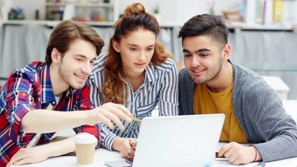 Becas tecnológicas para jóvenes de 18 a 25 años de Ciudad y Gran Buenos Aires