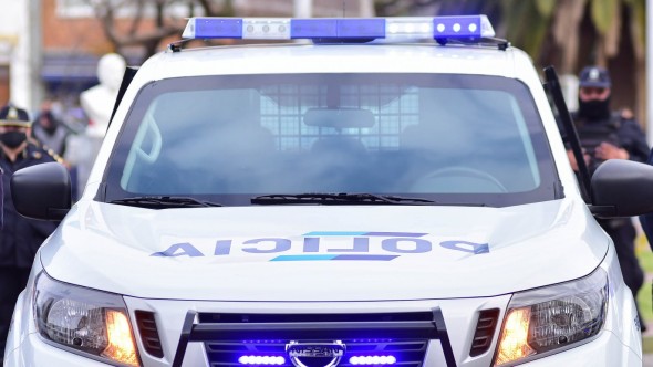 Un ladrón muerto y la víctima de un asalto herida por un policía que quiso impedir un robo