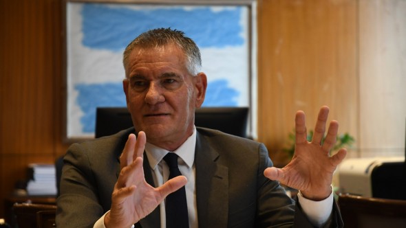 Castagneto rechazó críticas a percepción del IVA y dijo que precios "no tienen por qué aumentar"