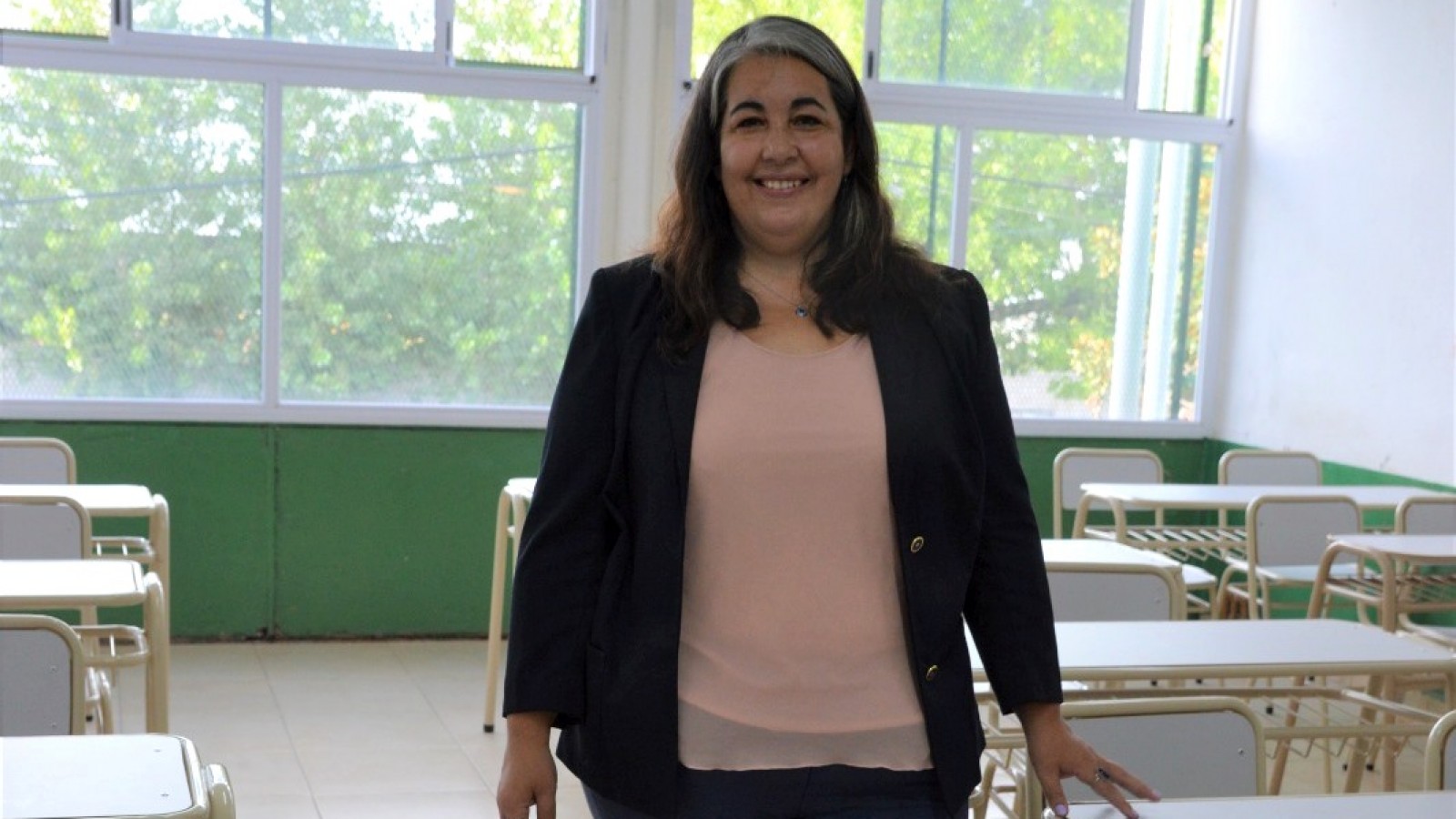 La Provincia envió nuevo mobiliario para escuelas de Campana