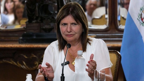 Bullrich: "La decisión de Mauricio Macri confirma su grandeza y generosidad"