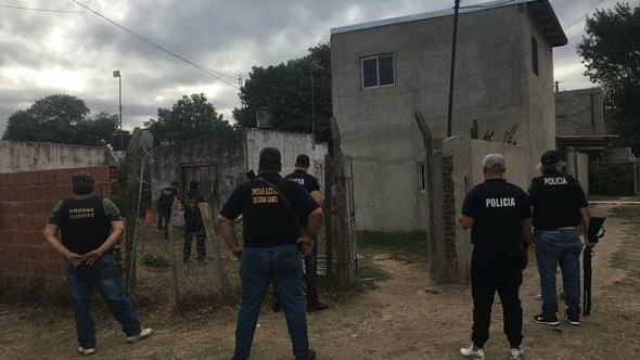 Ojos y Oídos en Alerta: gracias a la denuncia de un vecino, secuestran una importante cantidad de droga y aprenden a un hombre que la vendía