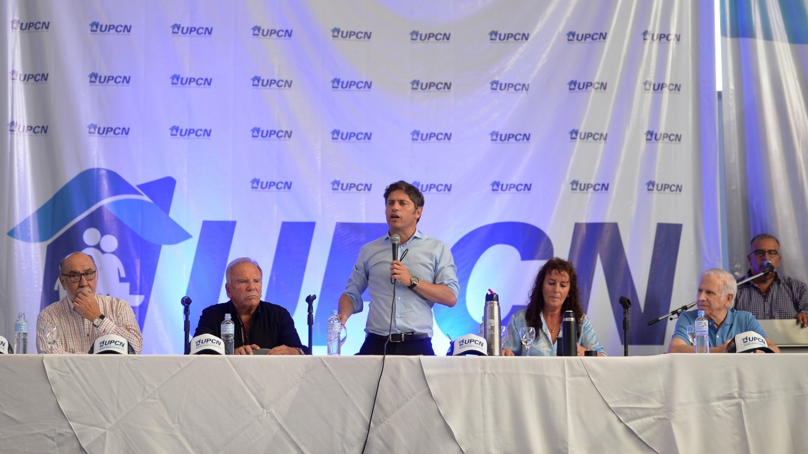 Kicillof participó del plenario de delegados de UPCN de la Provincia