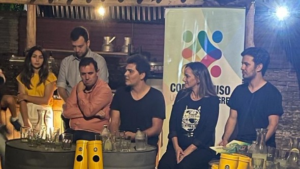 Malena Galmarini acompaño el lanzamiento del programa "Comercios comprometidos con el ambiente" de la ONG PROSPERAR que entregó 50 colilleros a comerciantes Tigre