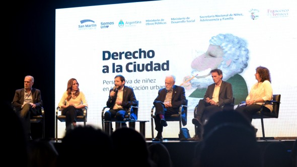 Francesco Tonucci brindó una conferencia a sala llena en San Martín