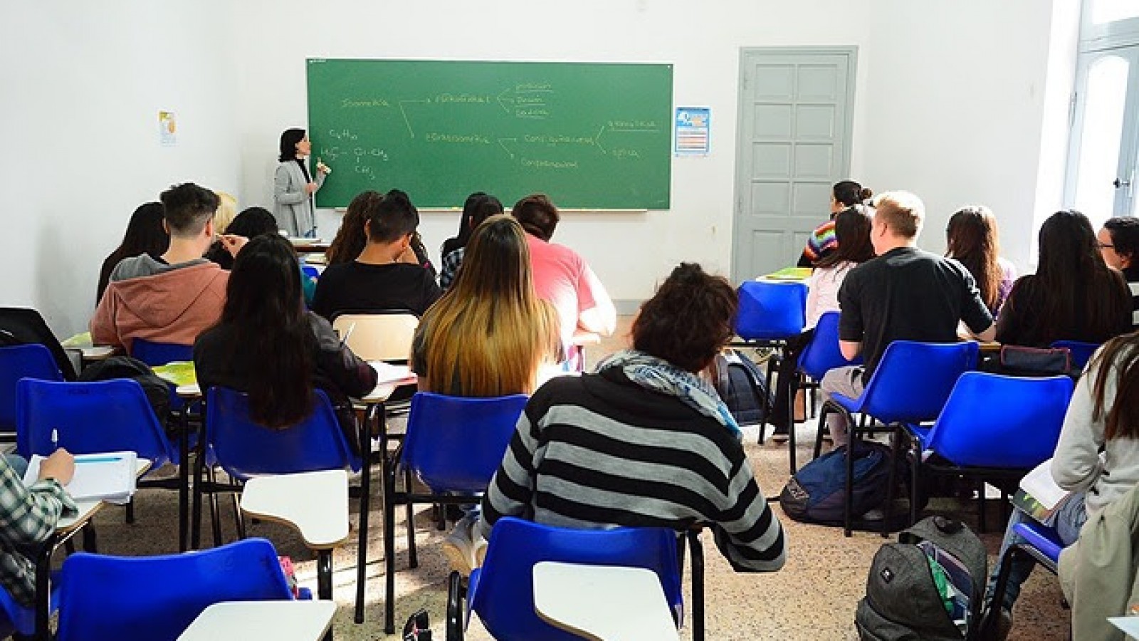 Infraestructura educativa: Se construirán dos escuelas secundarias y un jardín de infantes en Escobar