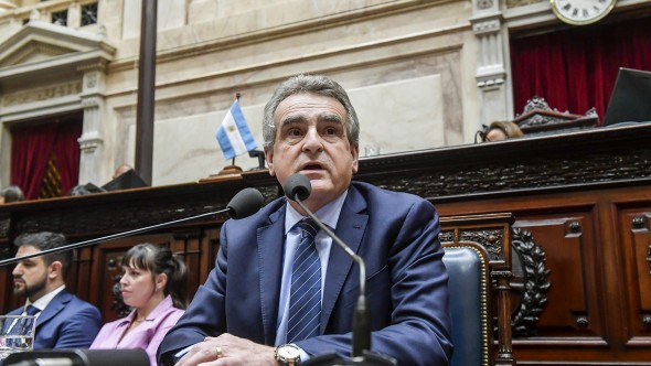 Agustín Rossi destacó en Diputados cifras positivas de la economía, reivindicó la política de derechos humanos y condenó los discursos de odio