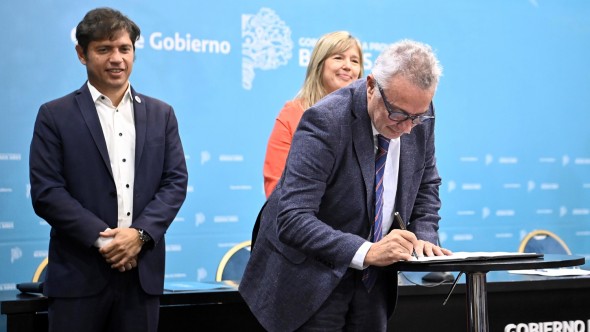 Julio Zamora acompañó a Axel Kicillof en la puesta en marcha del programa Municipios a la Obra