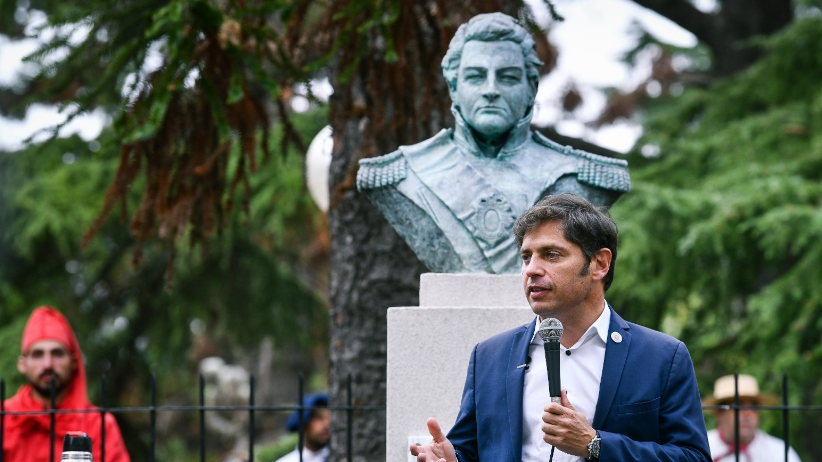 Kicillof encabezó un homenaje a Juan Manuel de Rosas en el 230° aniversario de su nacimiento