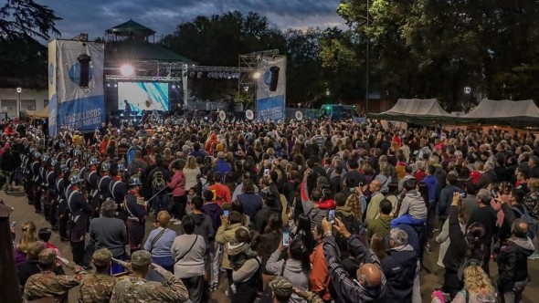 San Miguel homenajeó a los héroes de Malvinas con un gran show de Jairo