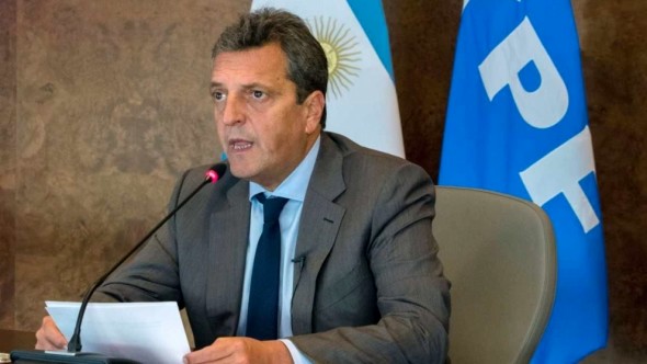 El acuerdo alcanzado por YPF por el caso Maxus "es una gran victoria para nuestro país", dijo Massa