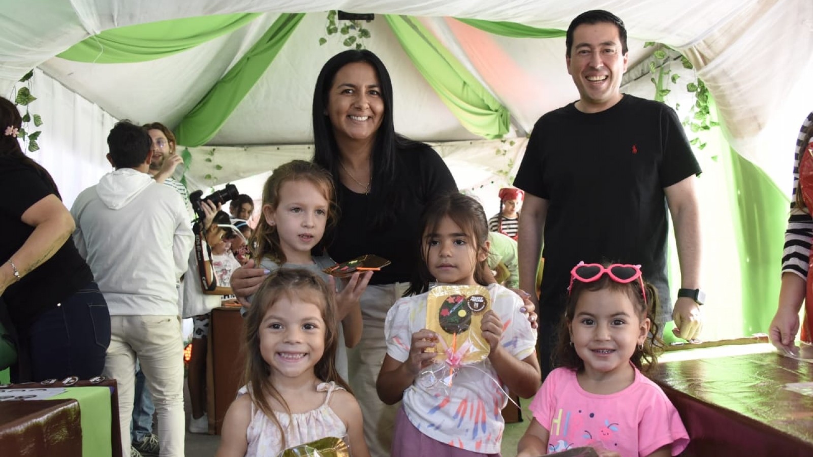 Multitudinaria celebración de Pascuas en Malvinas Argentinas