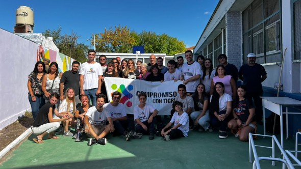 Malena Galmarini acompañó la puesta en valor de la primaria 29 en Don Torcuato