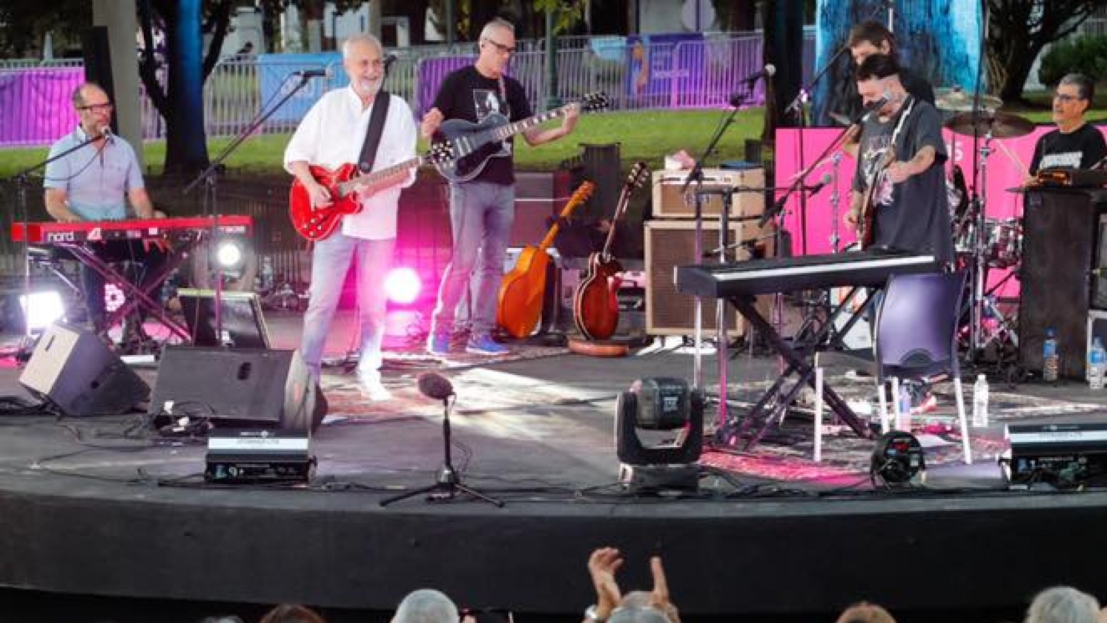 David Lebón se presentó en Olivos, en los recitales por los 40 años de democracia