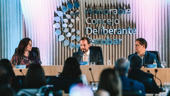 En la Apertura de Sesiones 2023, Ariel Sujarchuk anunció obras por $40 mil millones, cifra récord en la historia de Escobar