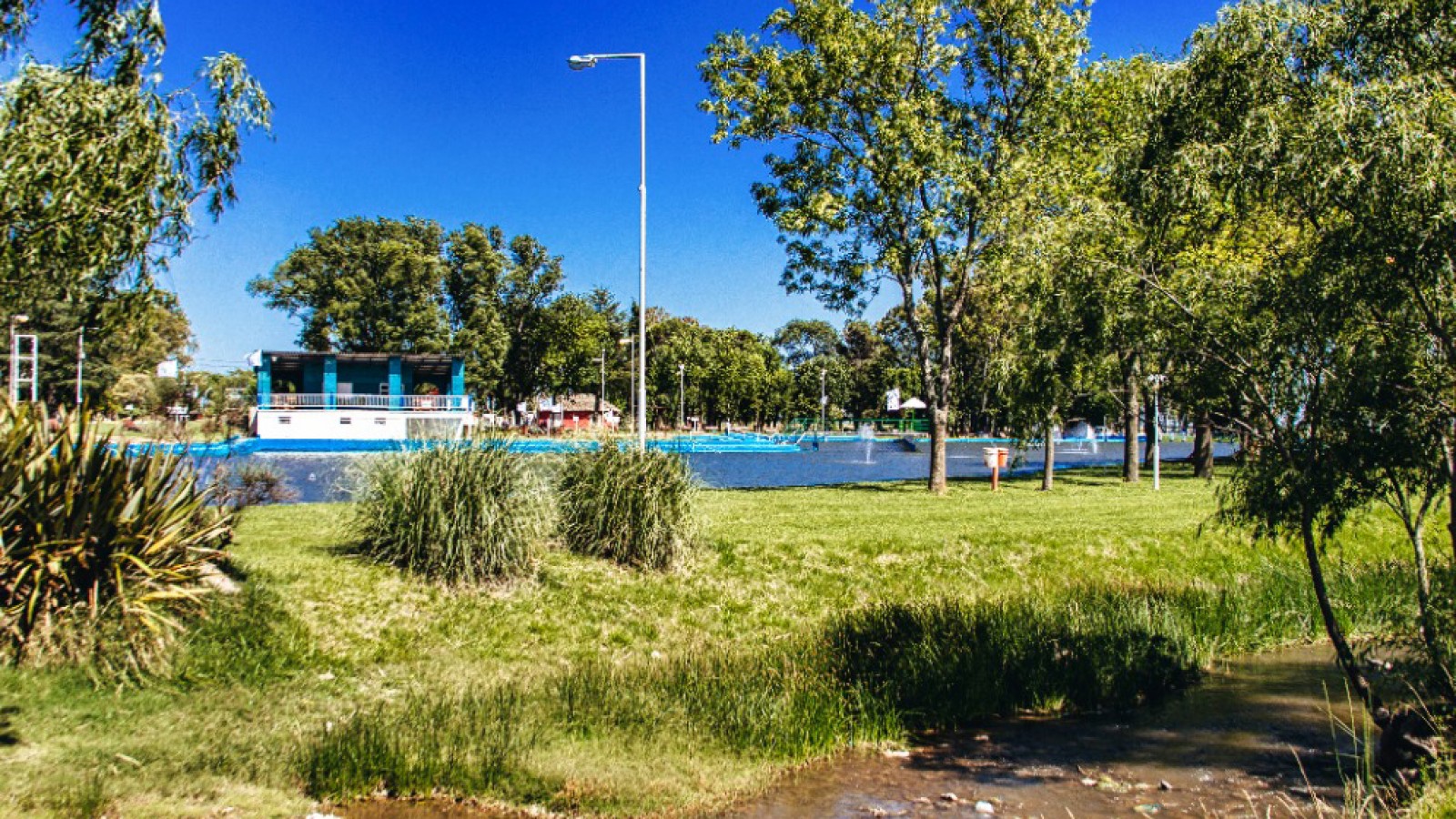 Destinos de campo para saborear comidas caseras y descubrir pueblos pintorescos