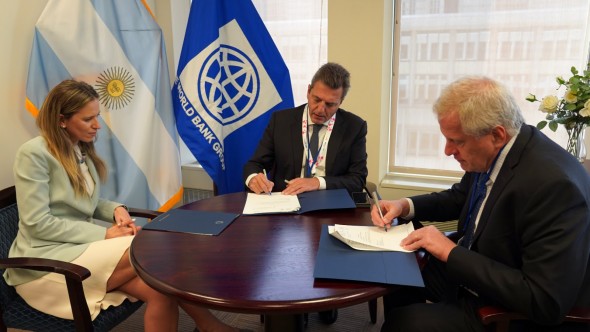 Perczyk y Massa anunciaron un aumento del 42% de las Becas Progresar con fondos del Banco Mundial