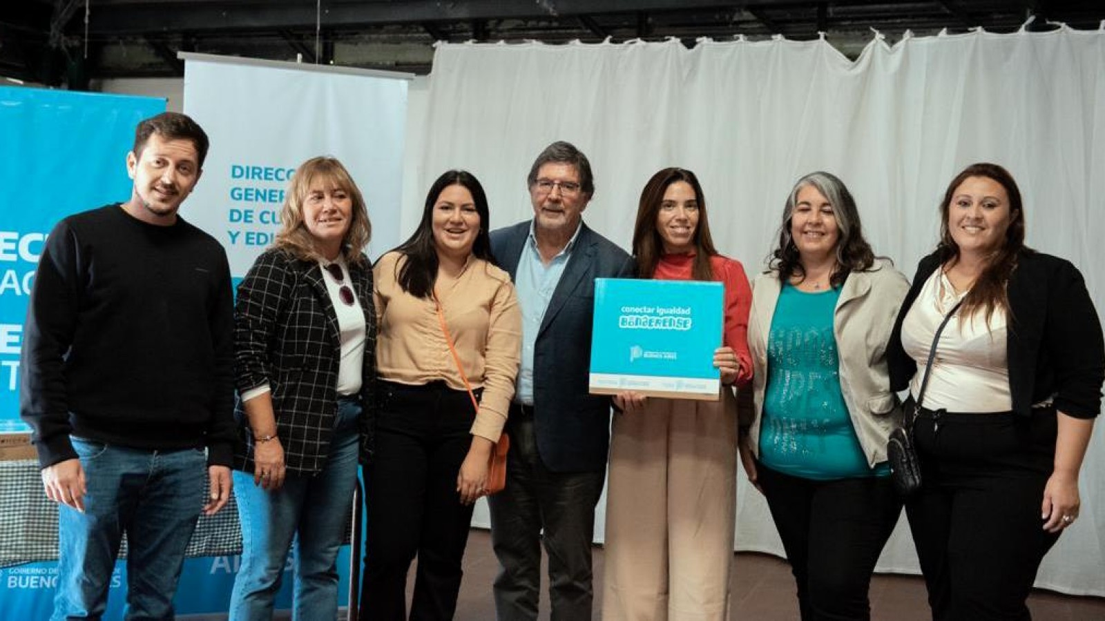 32 estudiantes campanenses recibieron su Notebook del Plan Conectar Igualdad bonaerense