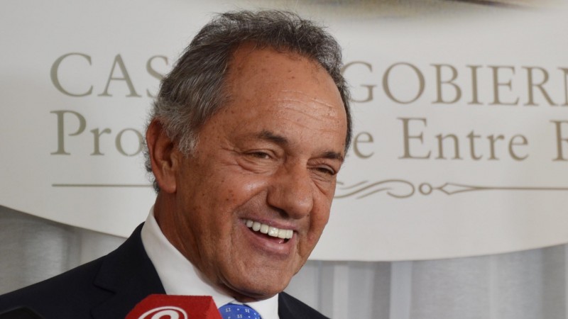 Scioli aseguró que es el candidato que representa "el consenso y la sensatez" dentro del FDT