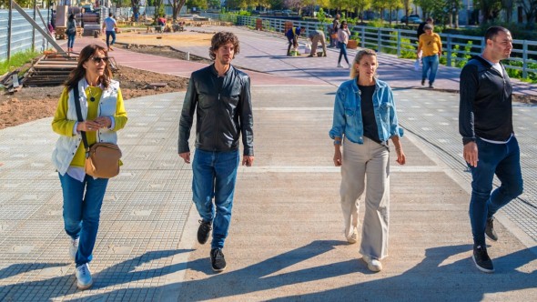 Andreotti recorrió las obras en avance del nuevo Paseo del Canal y la renovación del área
