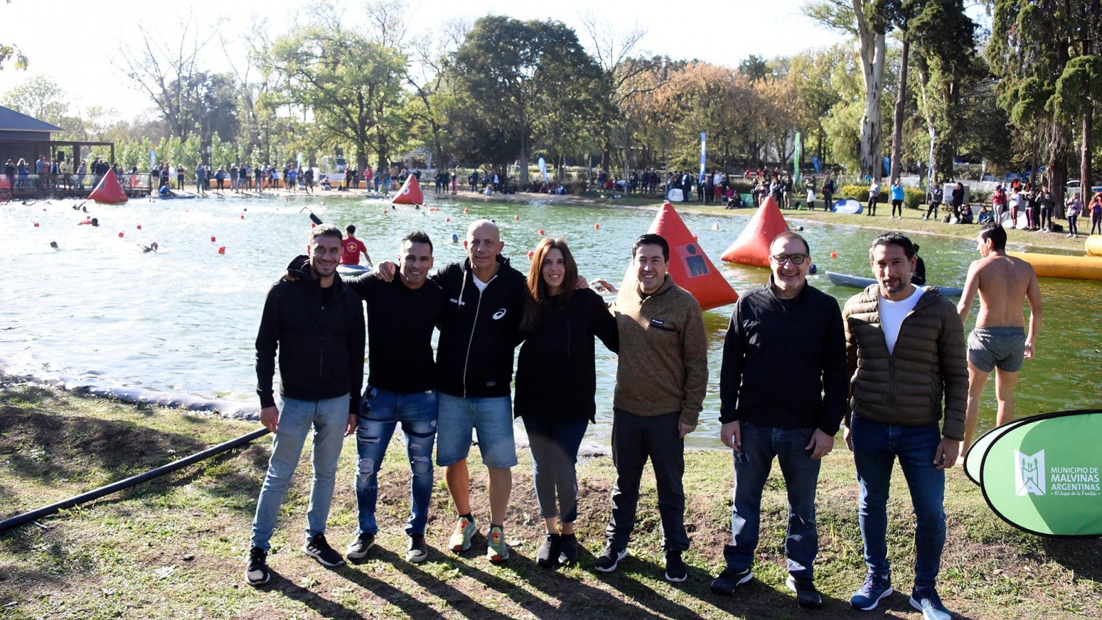 Se realizó el primer Triatlón de Malvinas Argentinas