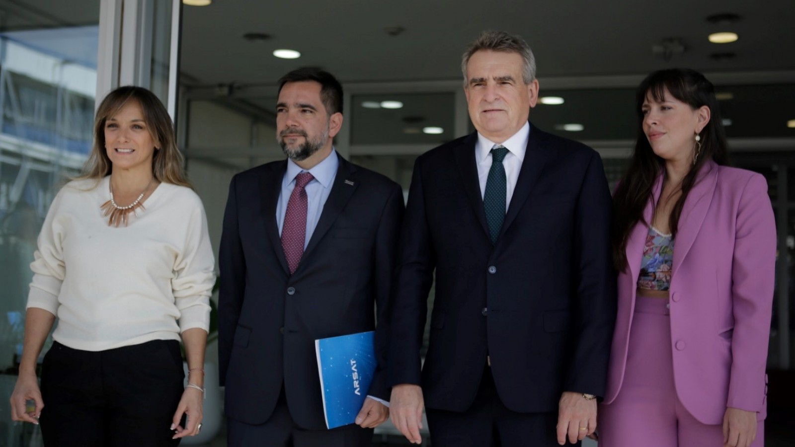 Malena Galmarini en Arsat: "El programa que presentamos hoy en Tigre y ya ejecutamos en las escuelas del Delta, tiene como objetivo disminuir la brecha digital de las y los vecinos"