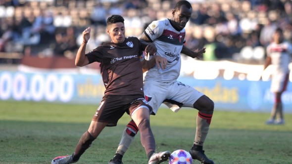 Platense y Colón no se sacaron ventajas en un empate con pocas emociones