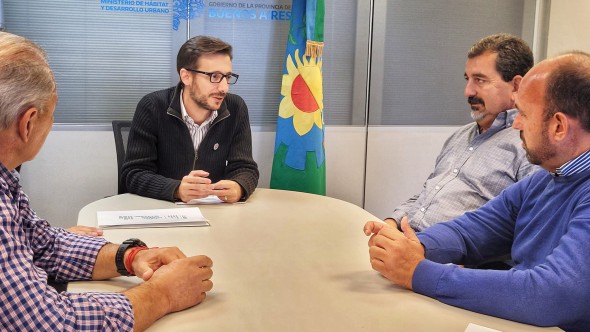 Simone firmó acuerdo para construcción en Baradero: "Donde hay un terreno, hacemos una vivienda"