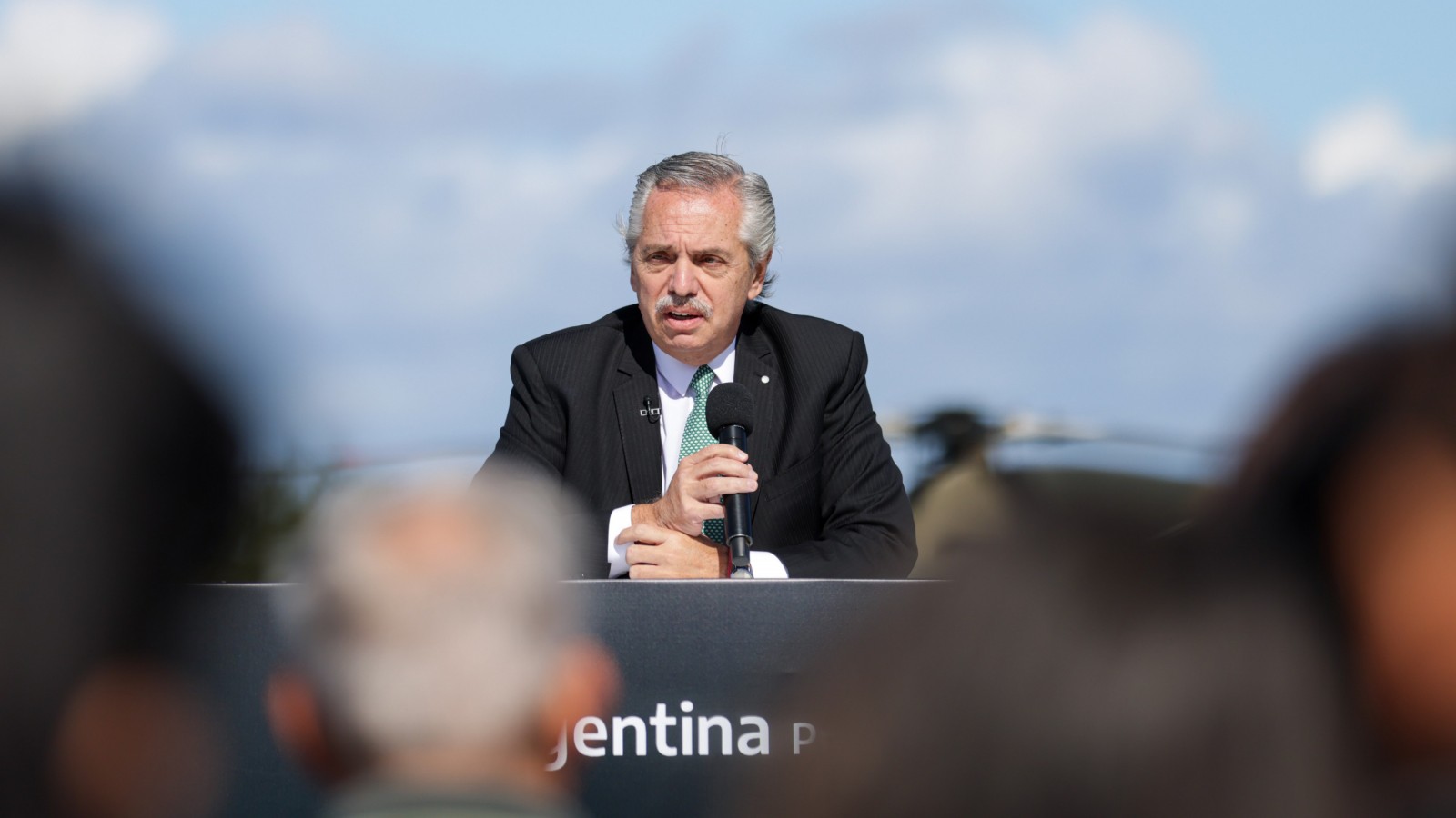 Fernández: "Hay dos miradas en el FdT que por momentos chocan y lo mejor es que resuelva la gente"