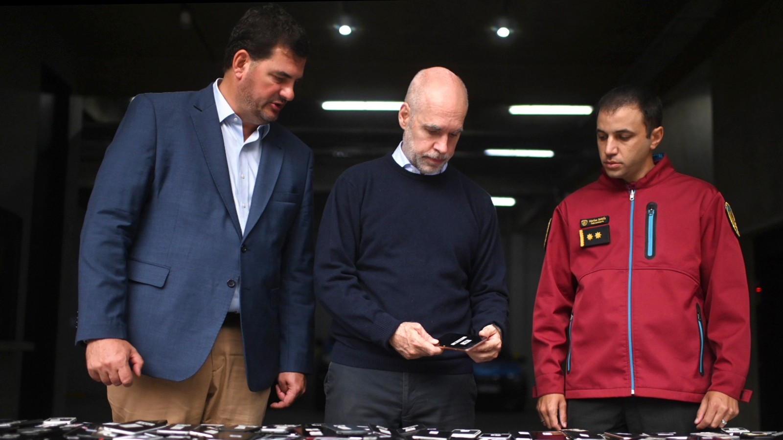 Rodríguez Larreta, junto a la Policía de la Ciudad: recuperan 1.600 celulares robados y clausuran 60 locales que los revendían