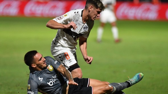 Platense perdió con Estudiantes de La Plata en Vicente López