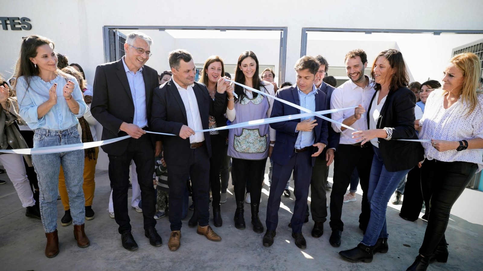 Kicillof inauguró nueva infraestructura escolar en San Andrés de Giles